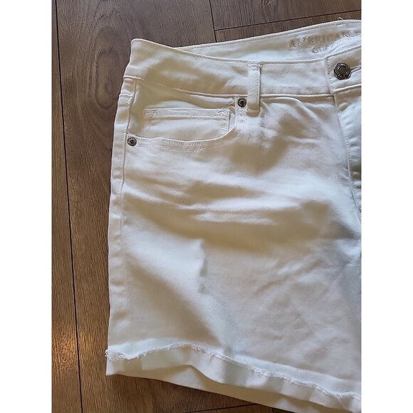 American Eagle Women's Shorts Stretch Raw Hem Size 18 White Low Rise NWT - Picture 3 of 8